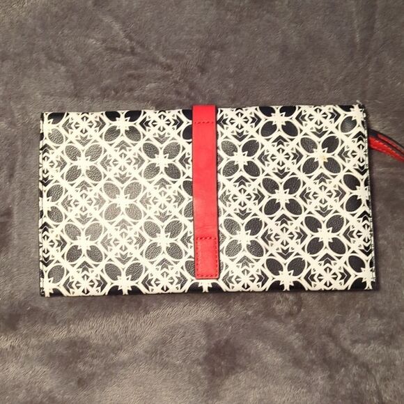 NEW The Limited Black White and Red Clutch Wallet - Picture 2 of 9
